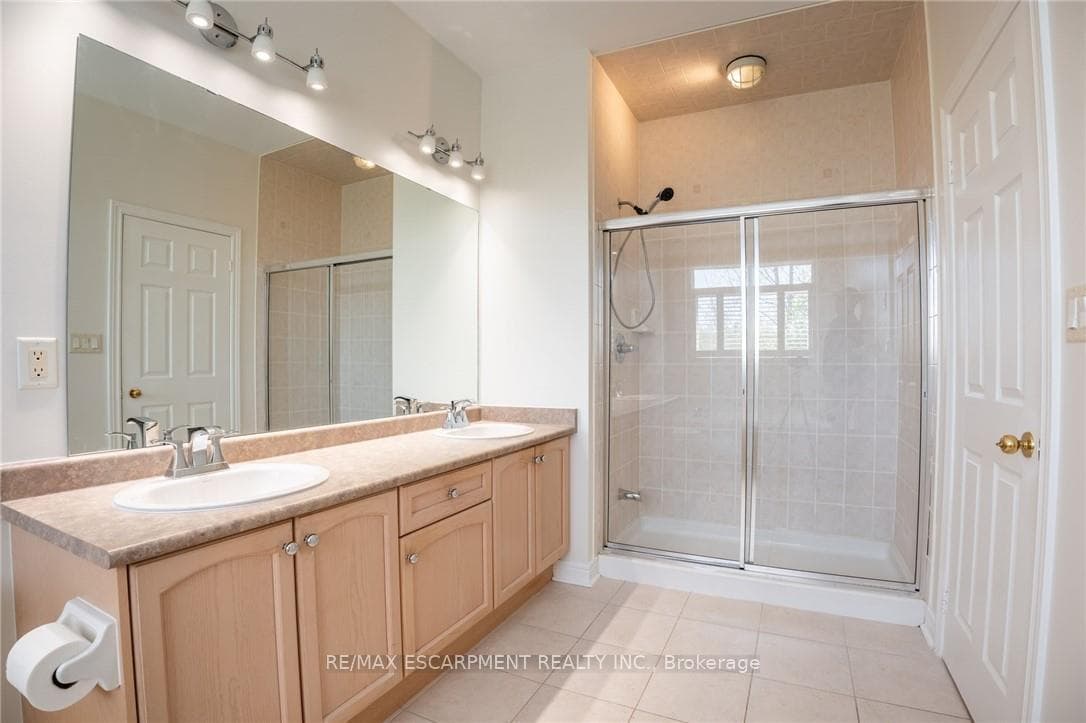 4198 Kane Crescent photo 15