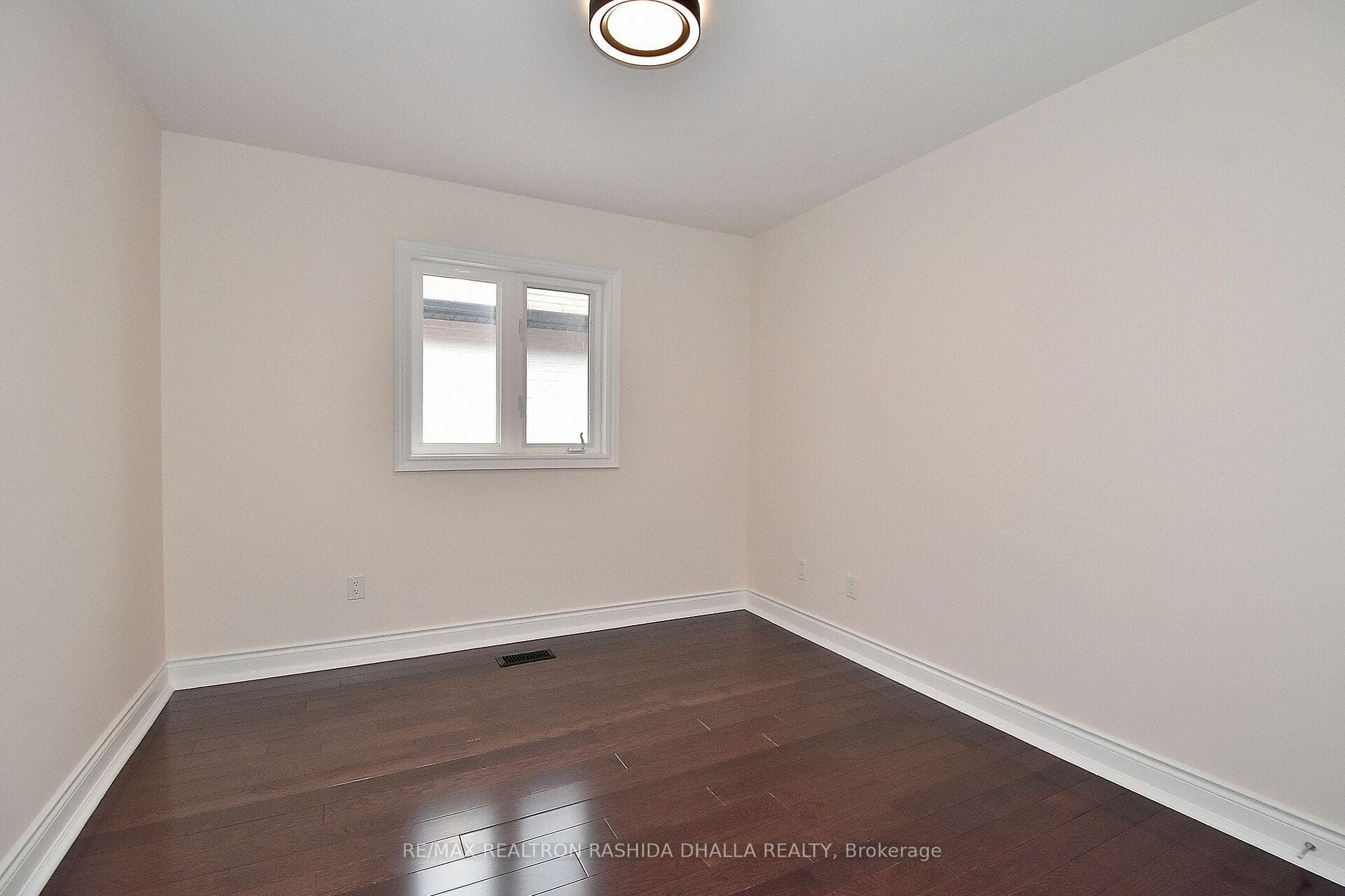 1559 Scenic Lane Drive photo 20
