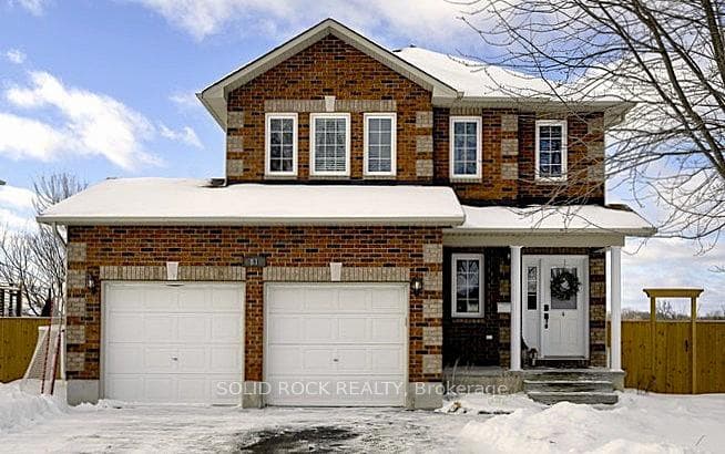 83 Comba Drive photo 1