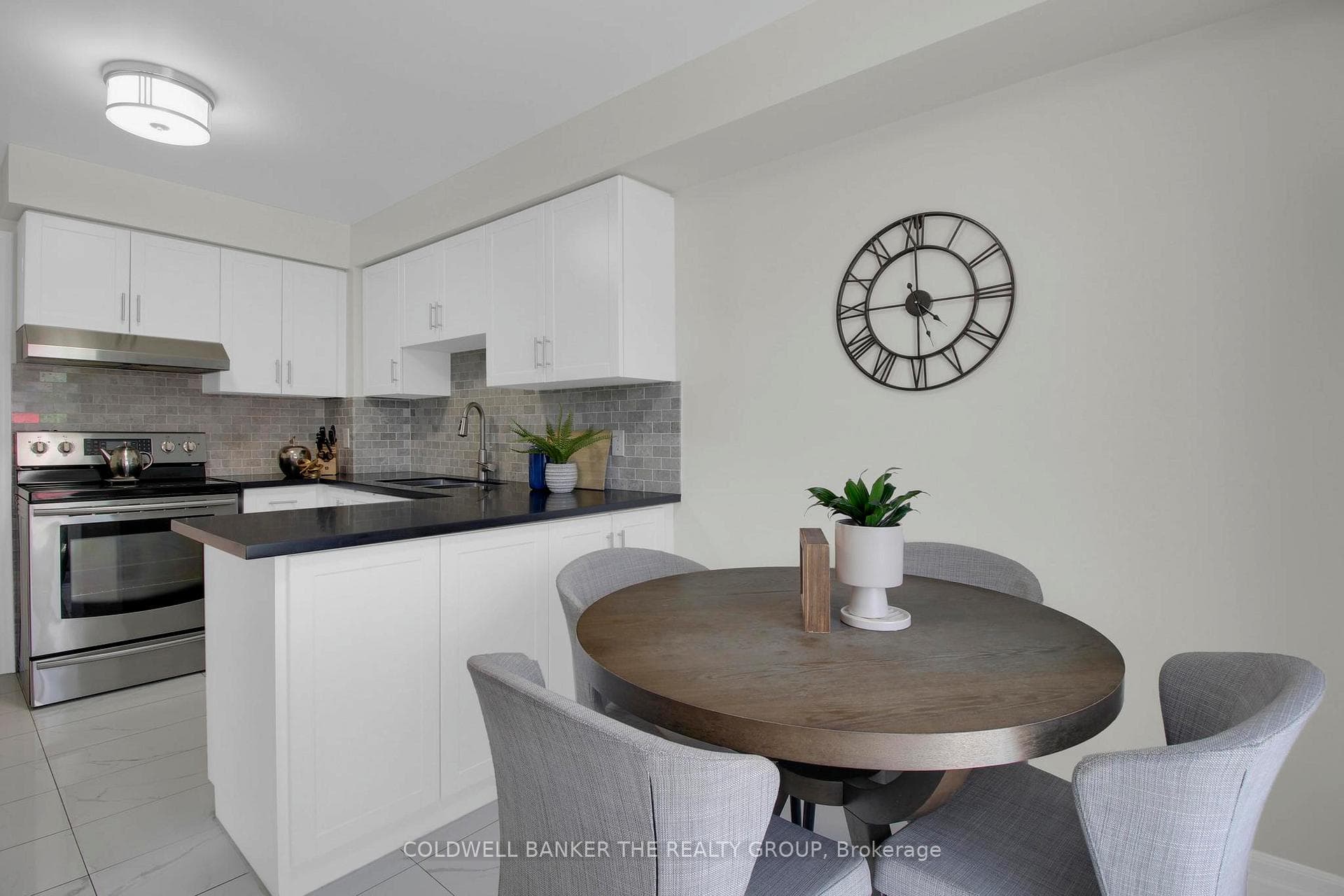 55 Zachary Drive photo 28