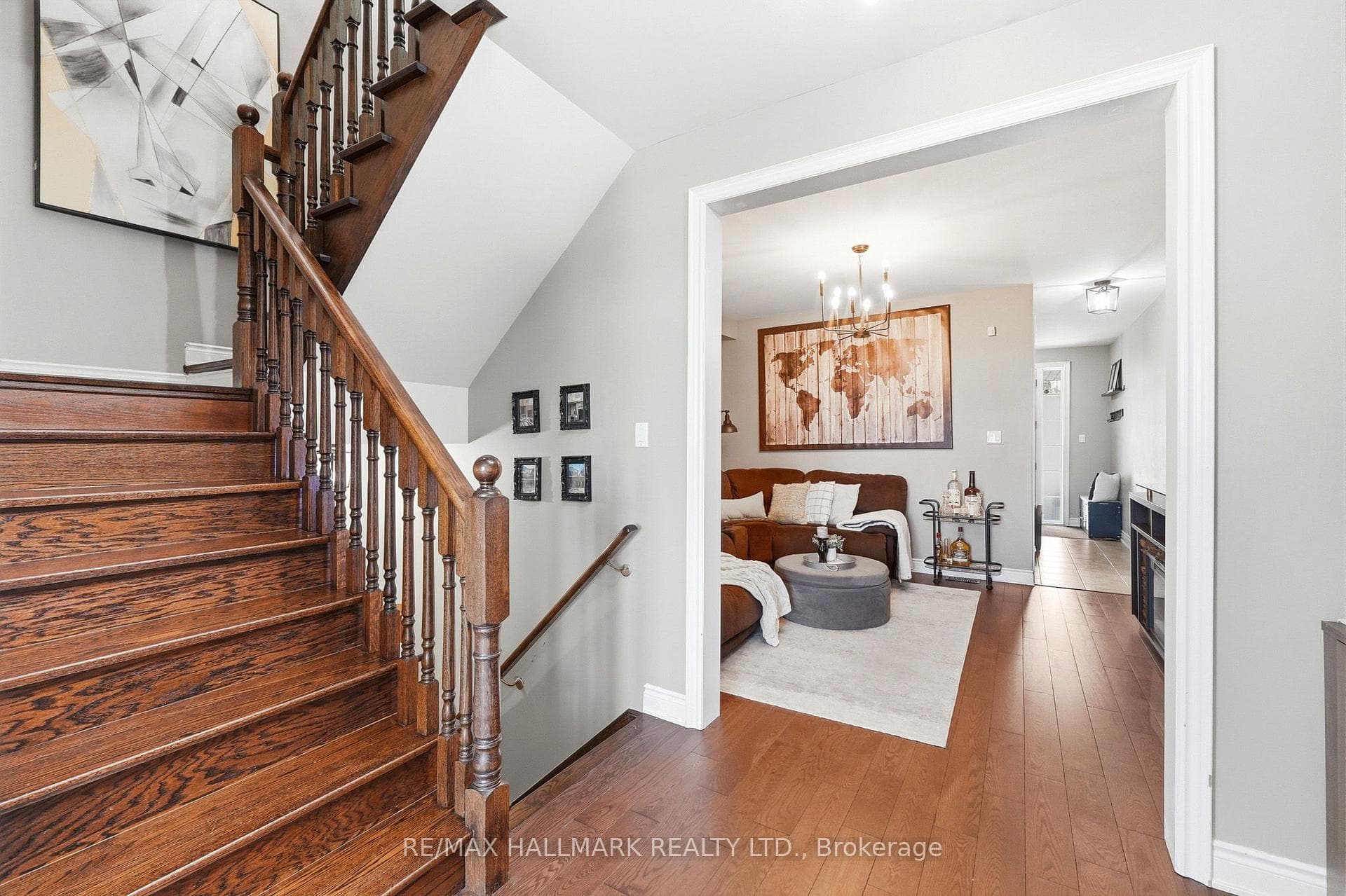 246 Wardlaw Place photo 8