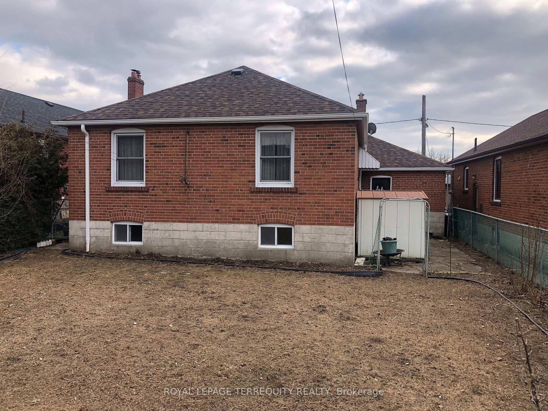 6 Deakin Avenue photo 39