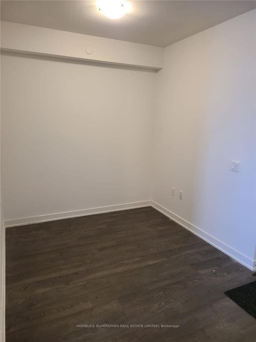 4699 Glen Erin Drive Unit 1401 photo 9