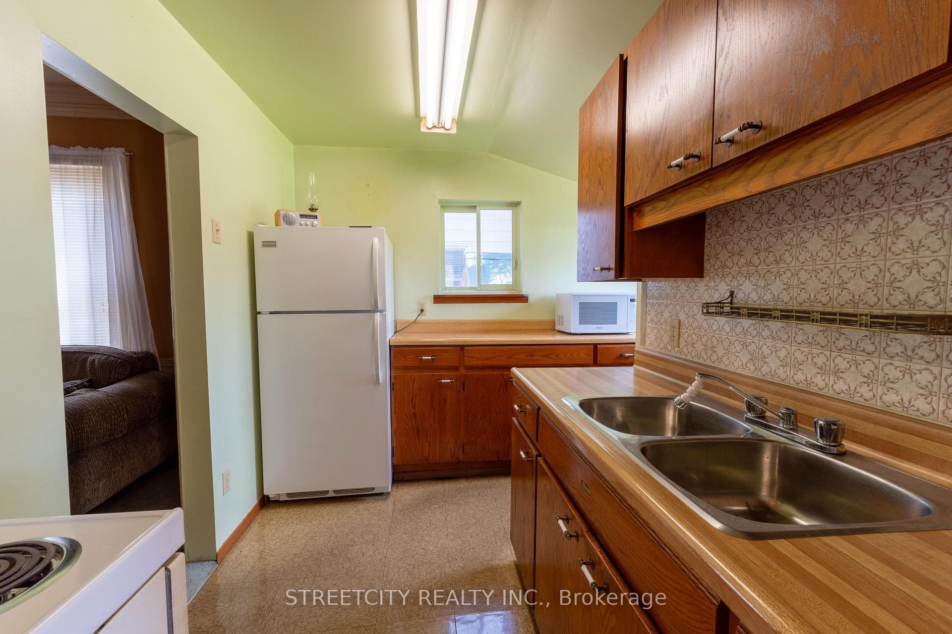 39 Fifth Avenue photo 22