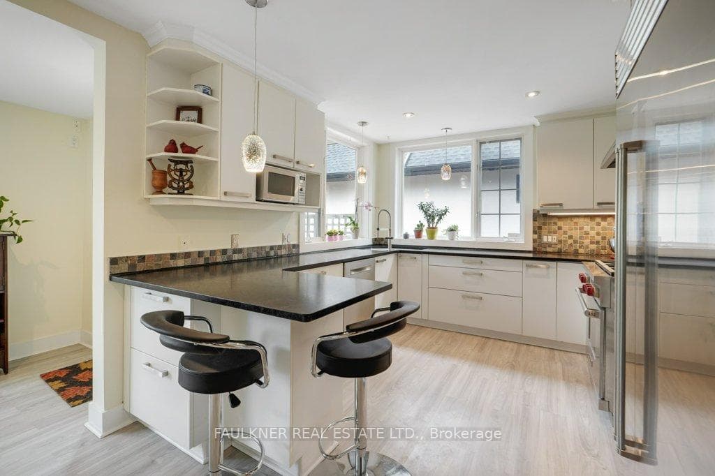 1485 Caton Street photo 20