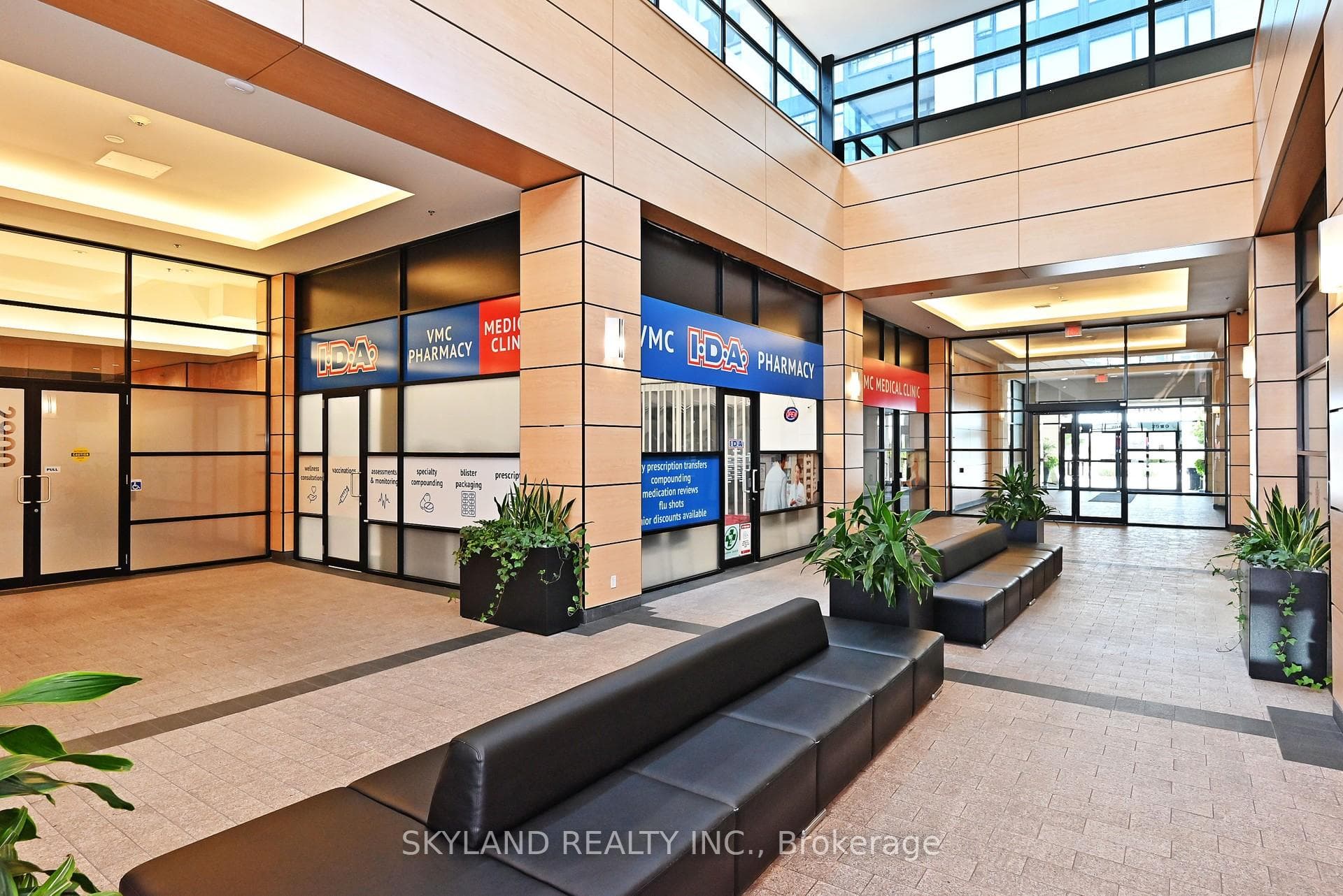 2900 Highway 7 Road Unit 903 photo 4