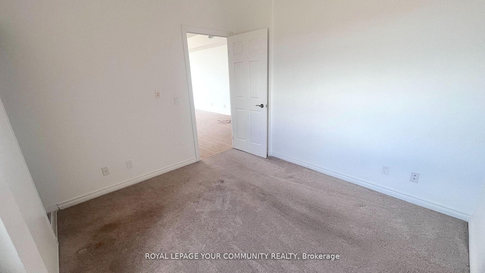 280 Donlands Avenue Unit 903 photo 19
