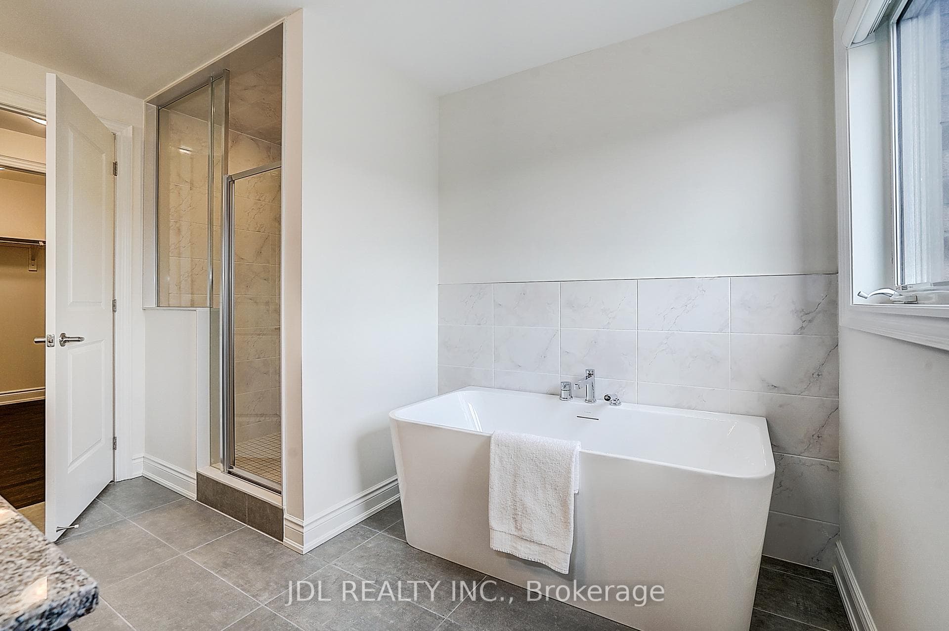 3574 Bur Oak Avenue photo 37
