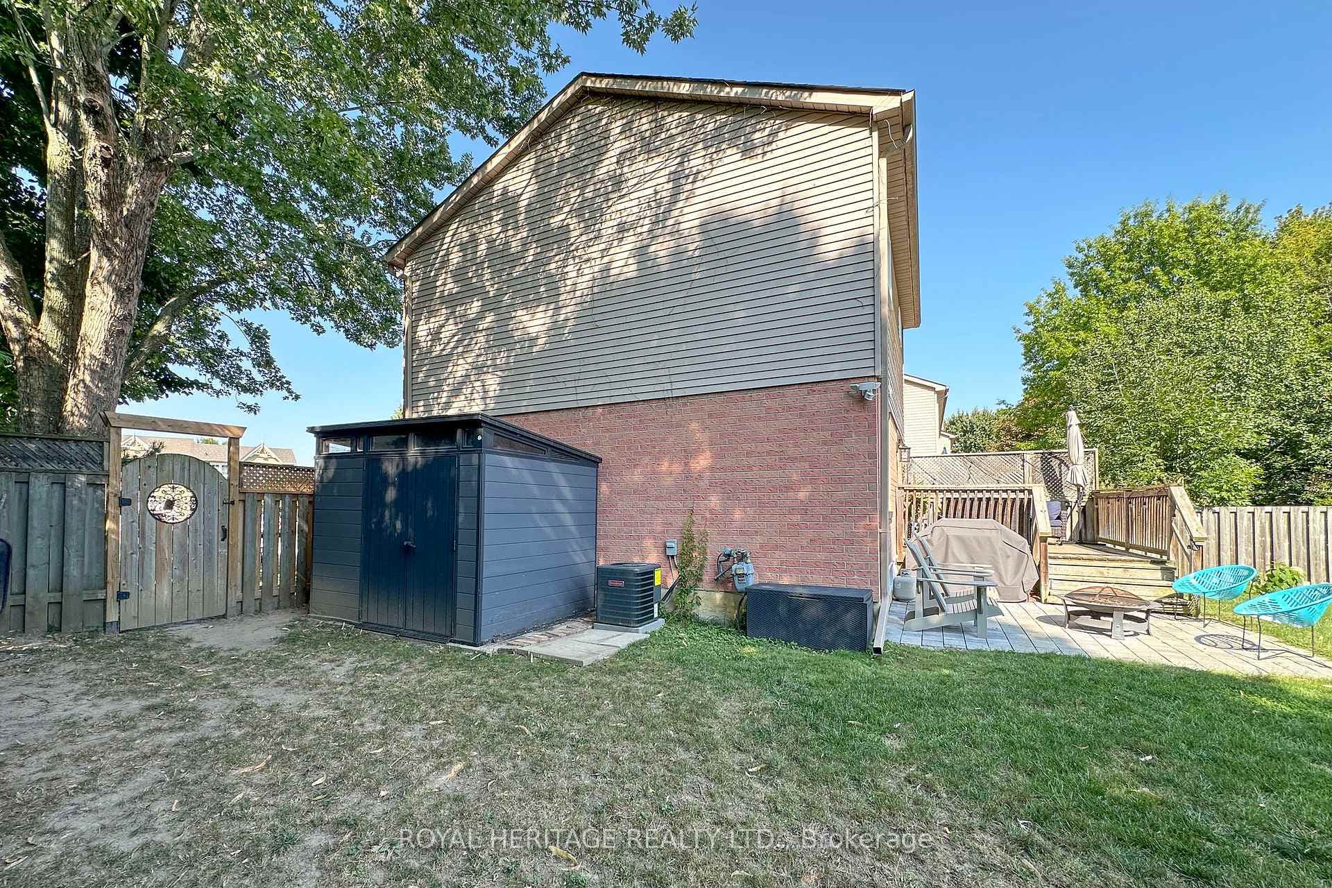 3 Hillhurst Crescent photo 30