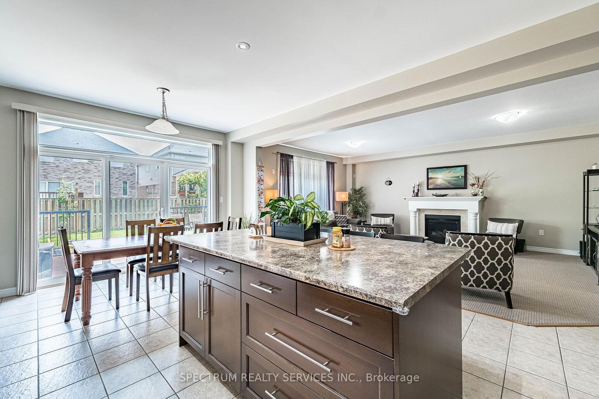 1529 Upper Sherman Avenue photo 19