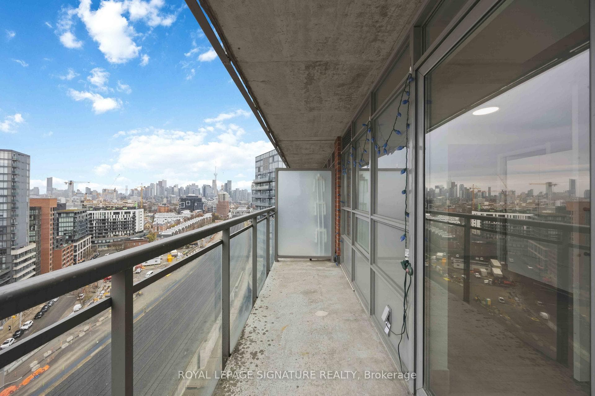 38 Joe Shuster Way Unit 1625 photo 37