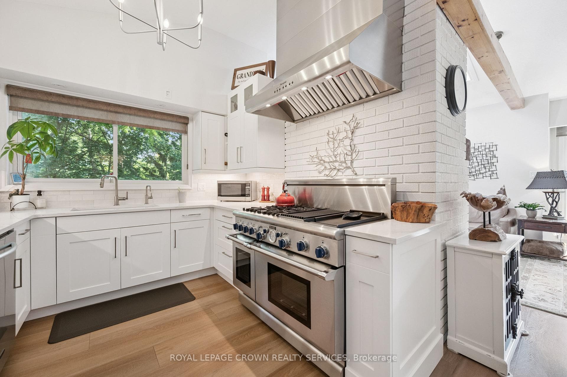 130 Blenheim Road photo 8