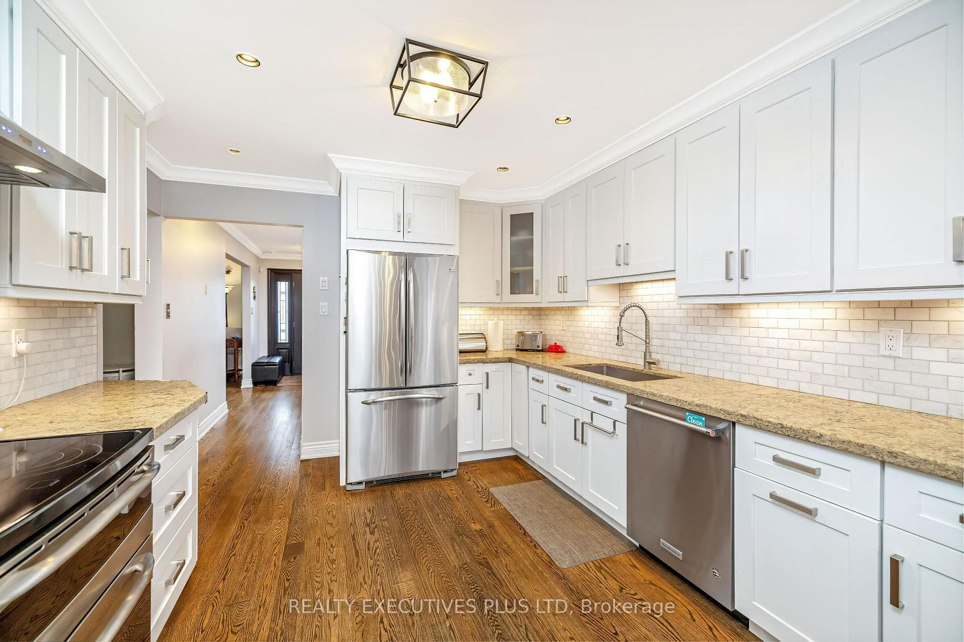 3099 Hickling Court photo 11