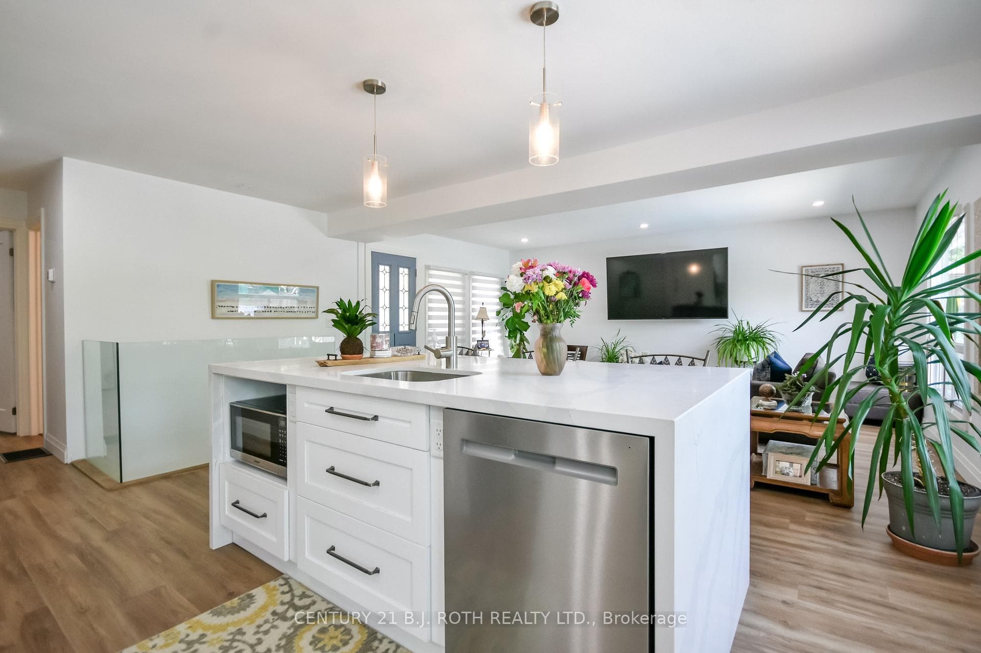 7 WESLEY Street photo 15