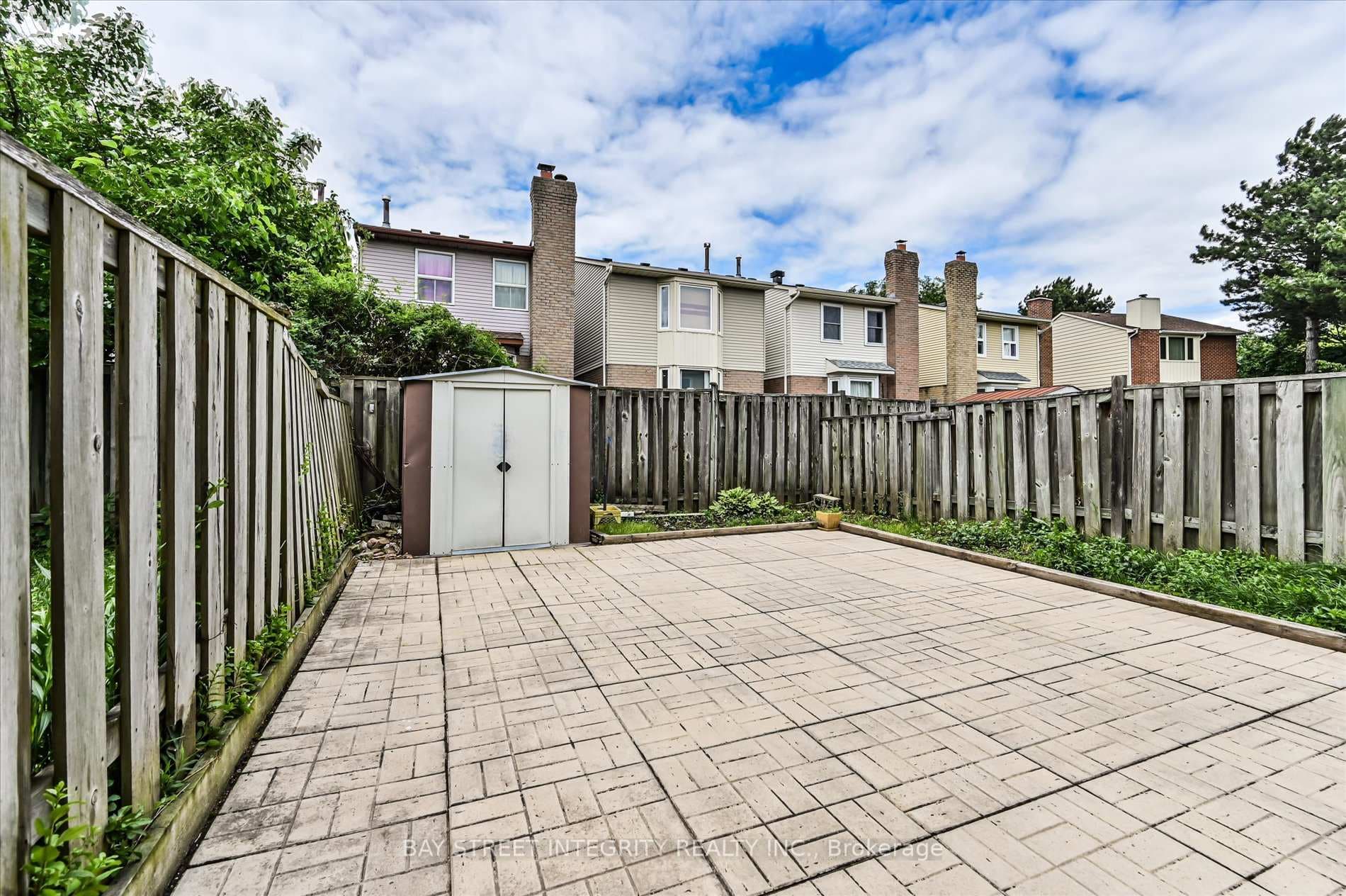 15 Huntsmill Boulevard photo 28