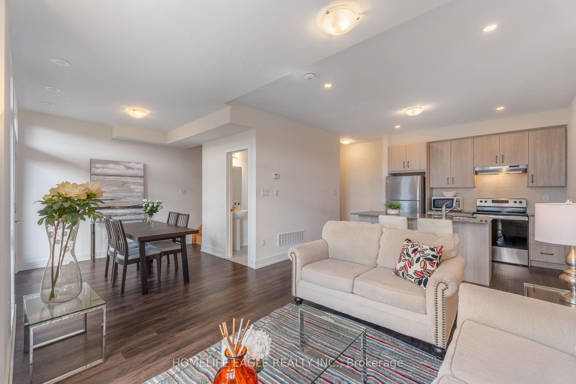 7 Phelps Lane Unit 16 photo 5