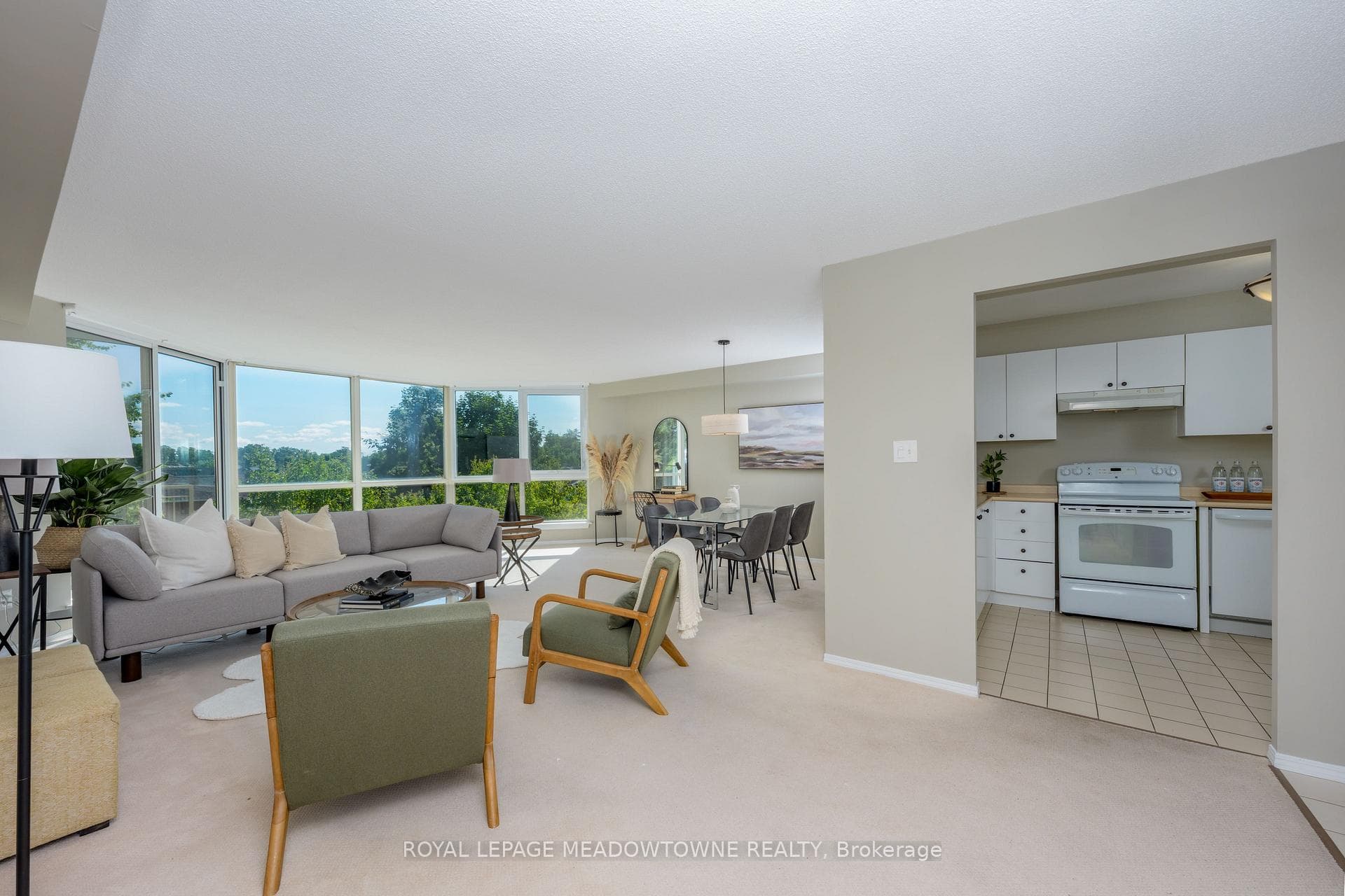 26 Hall Road Unit 302 photo 6
