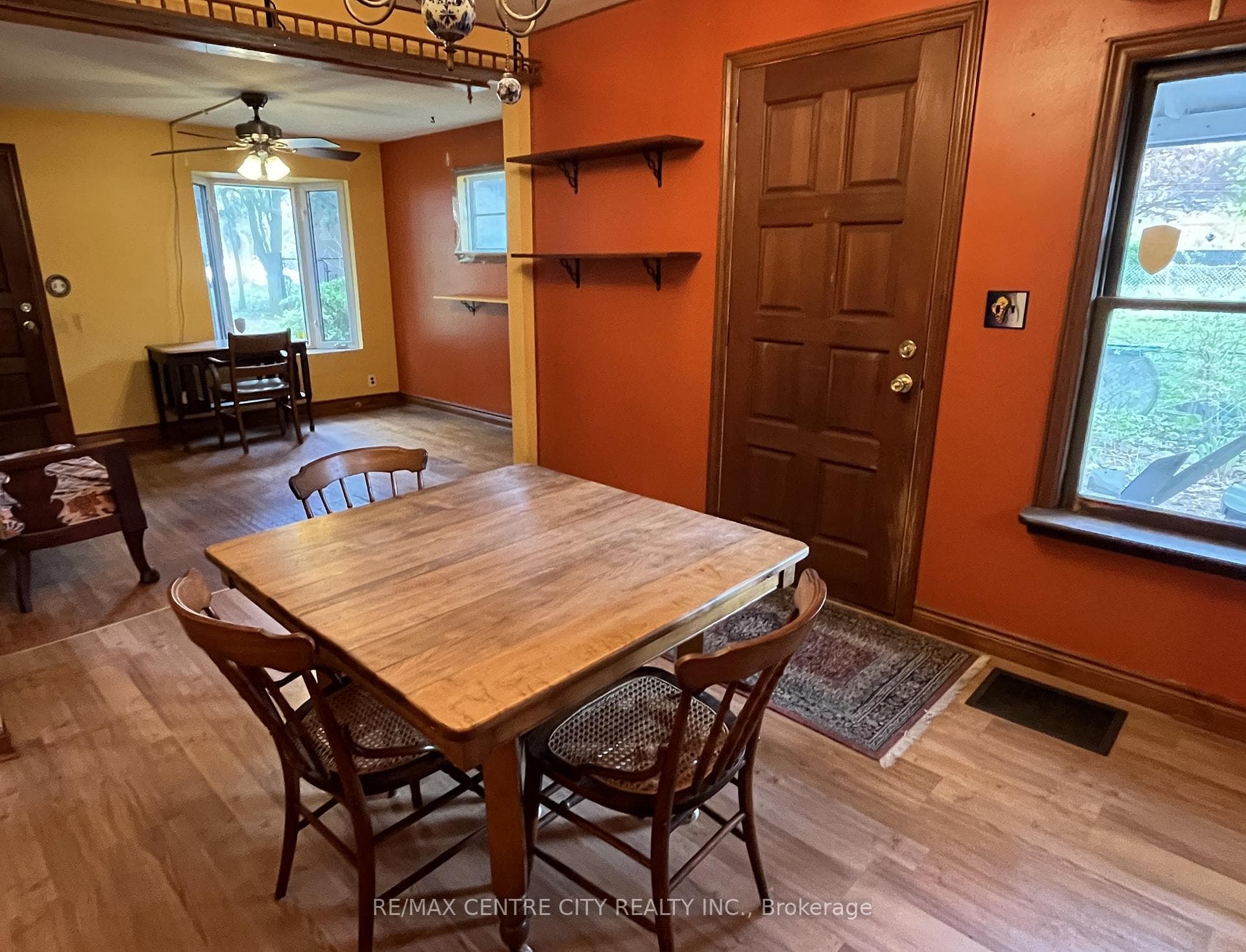 121 Barker Street photo 4