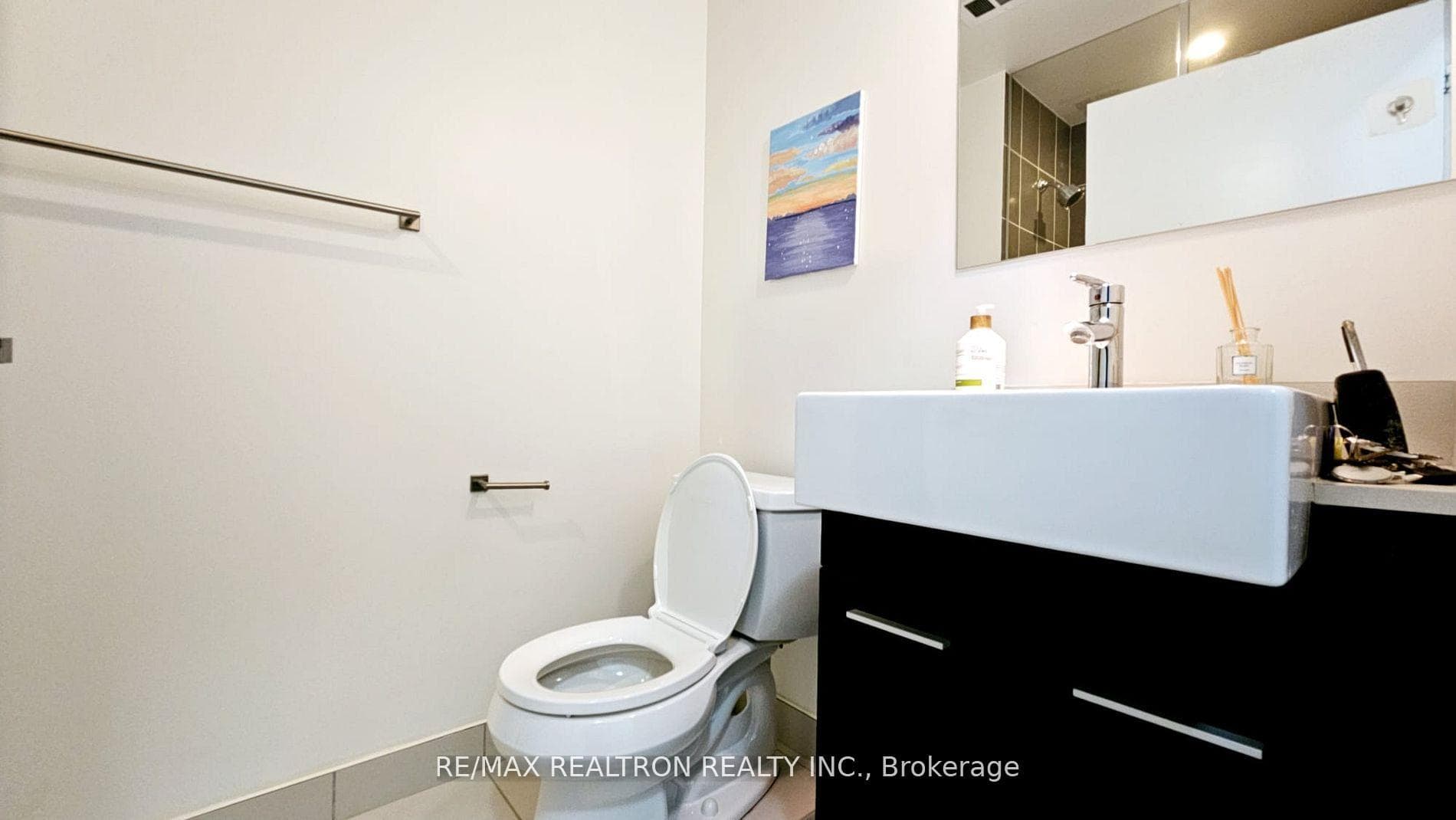 770 Bay Street Unit 712 photo 14