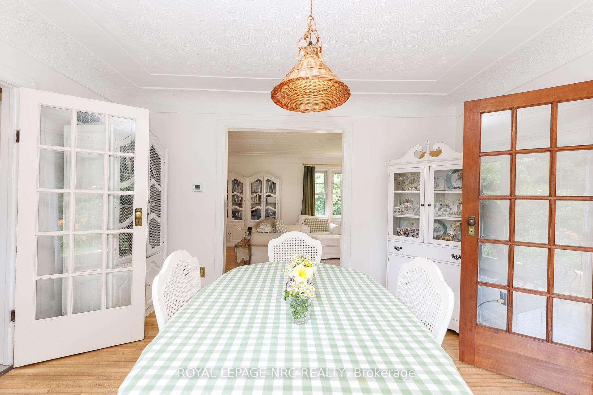 Light, Bright & Inviting!