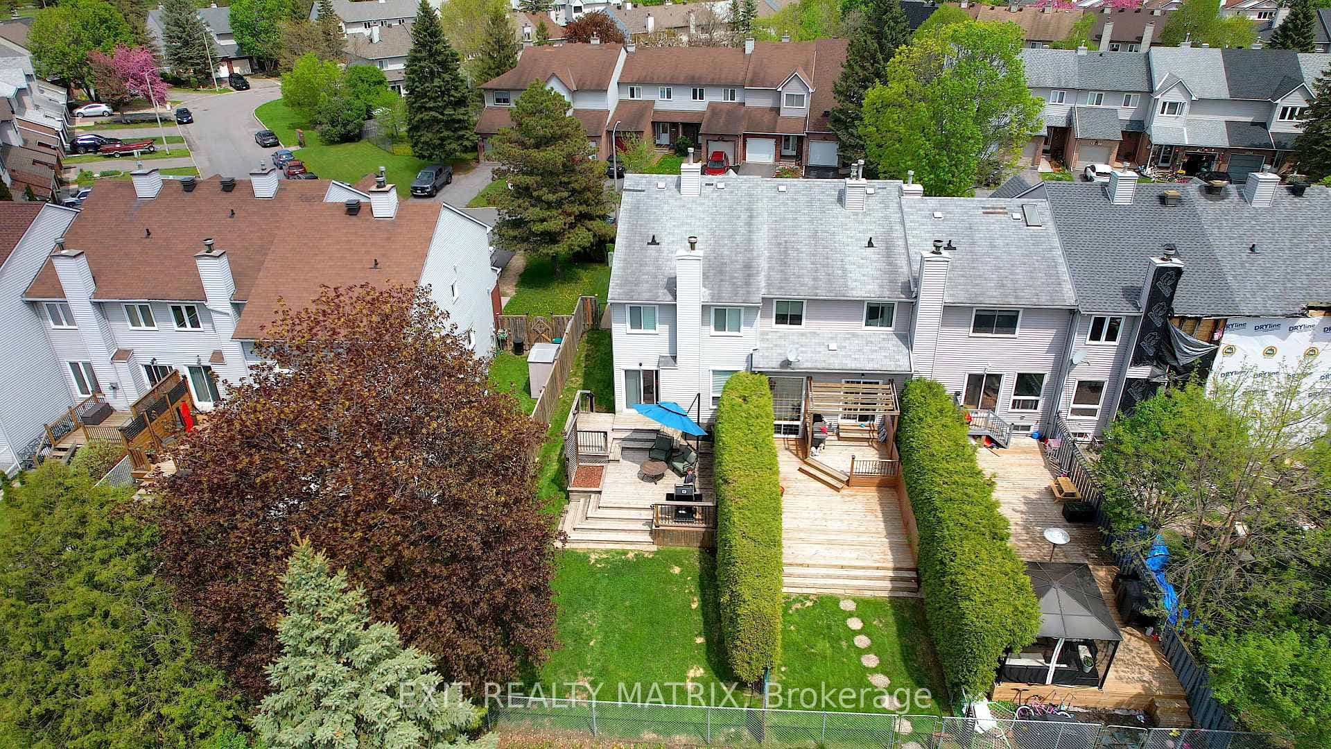 1521 Briarfield Crescent photo 3