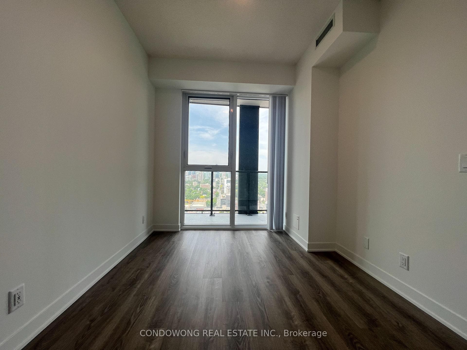 Floor To Ceiling Windows