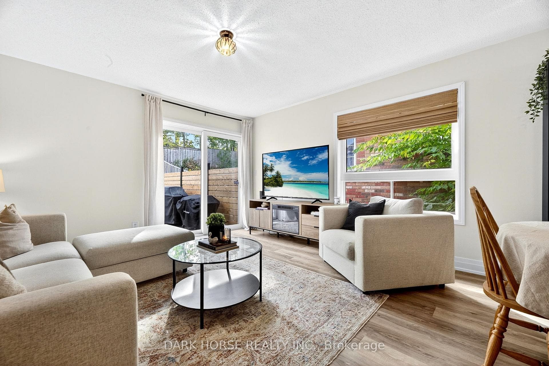 1401 Hancox Court photo 17