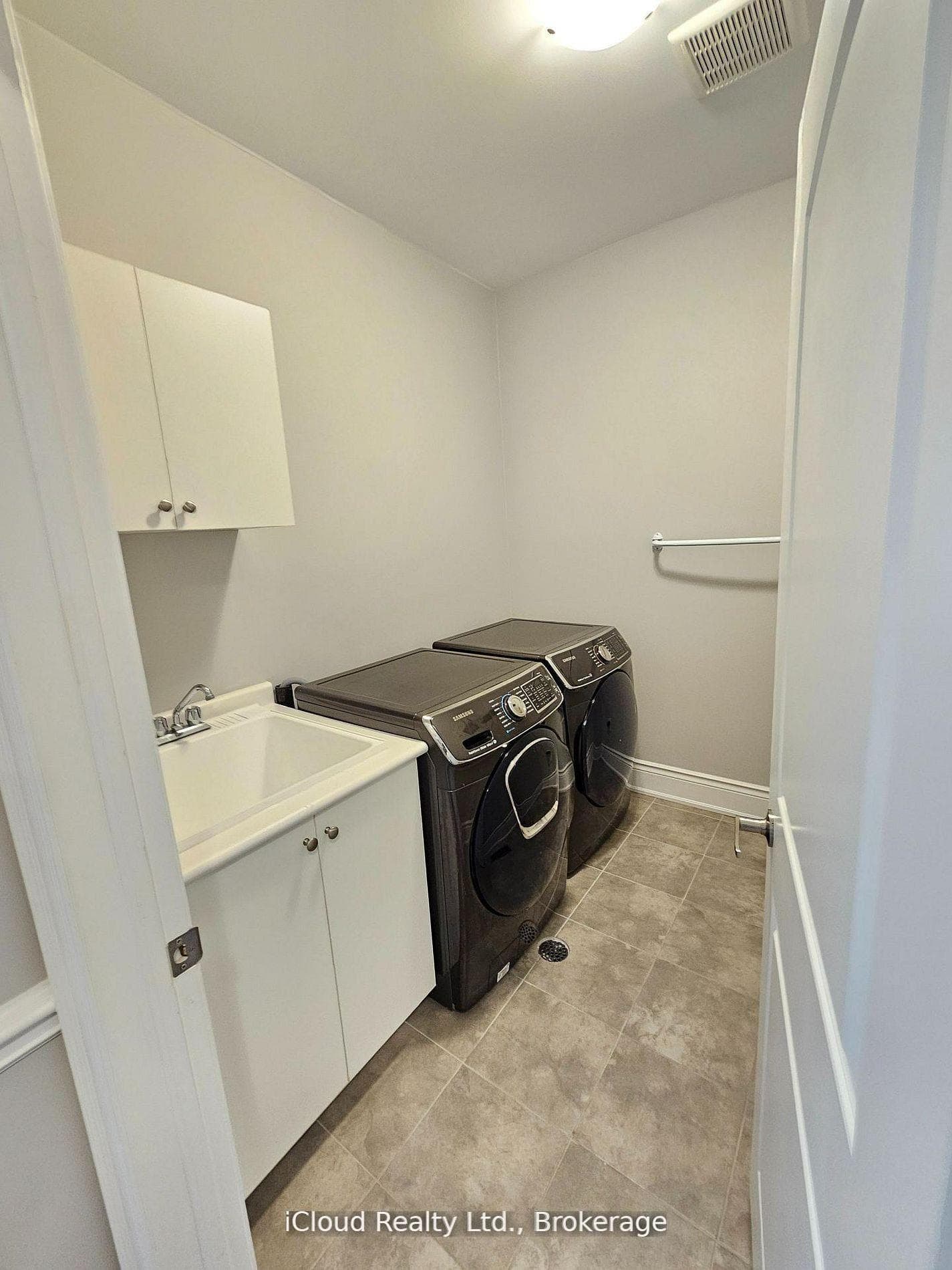 227 Humphrey Street photo 38