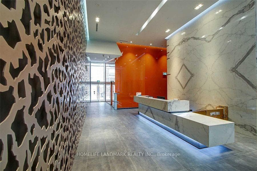 60 Colborne Street Unit 1703 photo 2