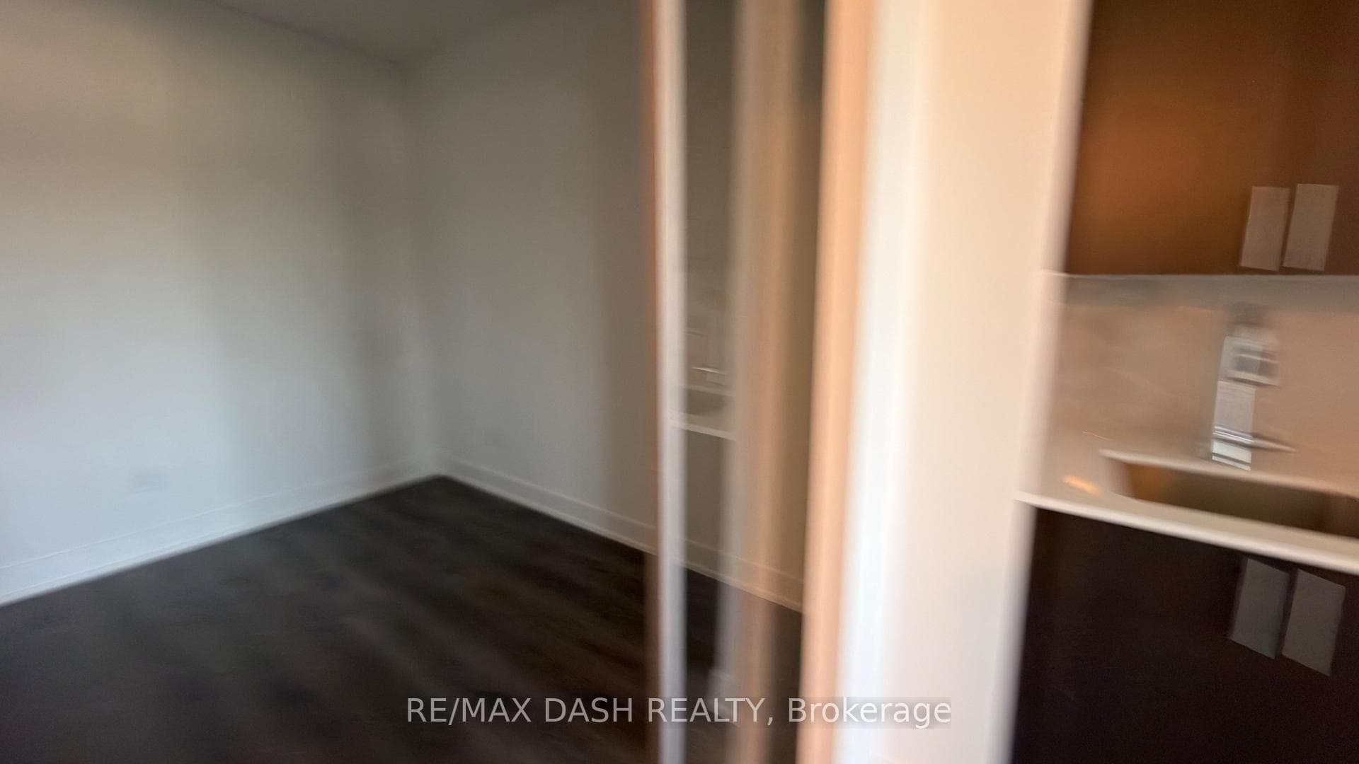 2545 Simcoe Street Unit 435 photo 7