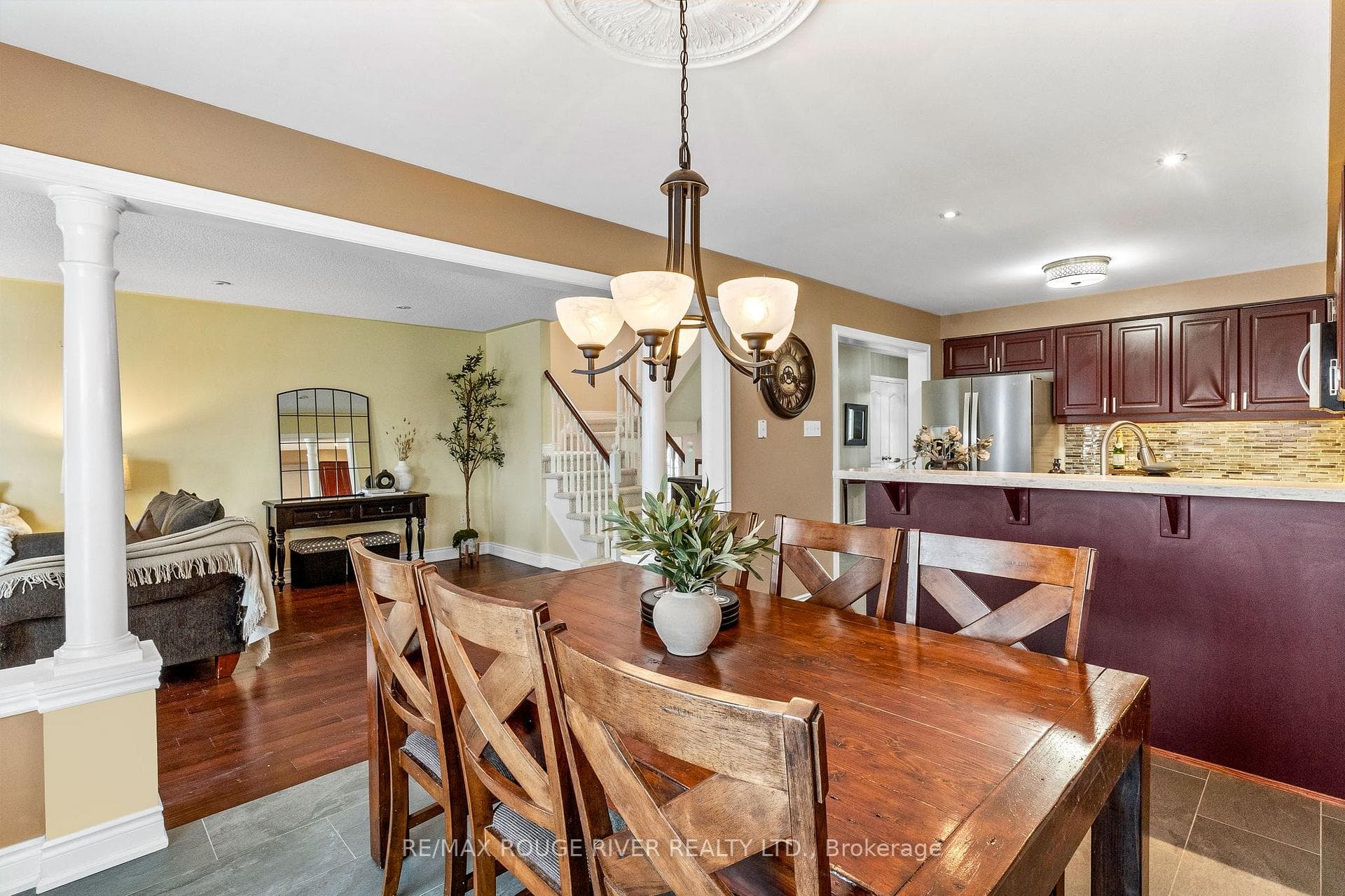 108 Gateway Court photo 13