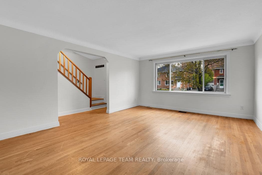 1104 Apolydor Avenue photo 7