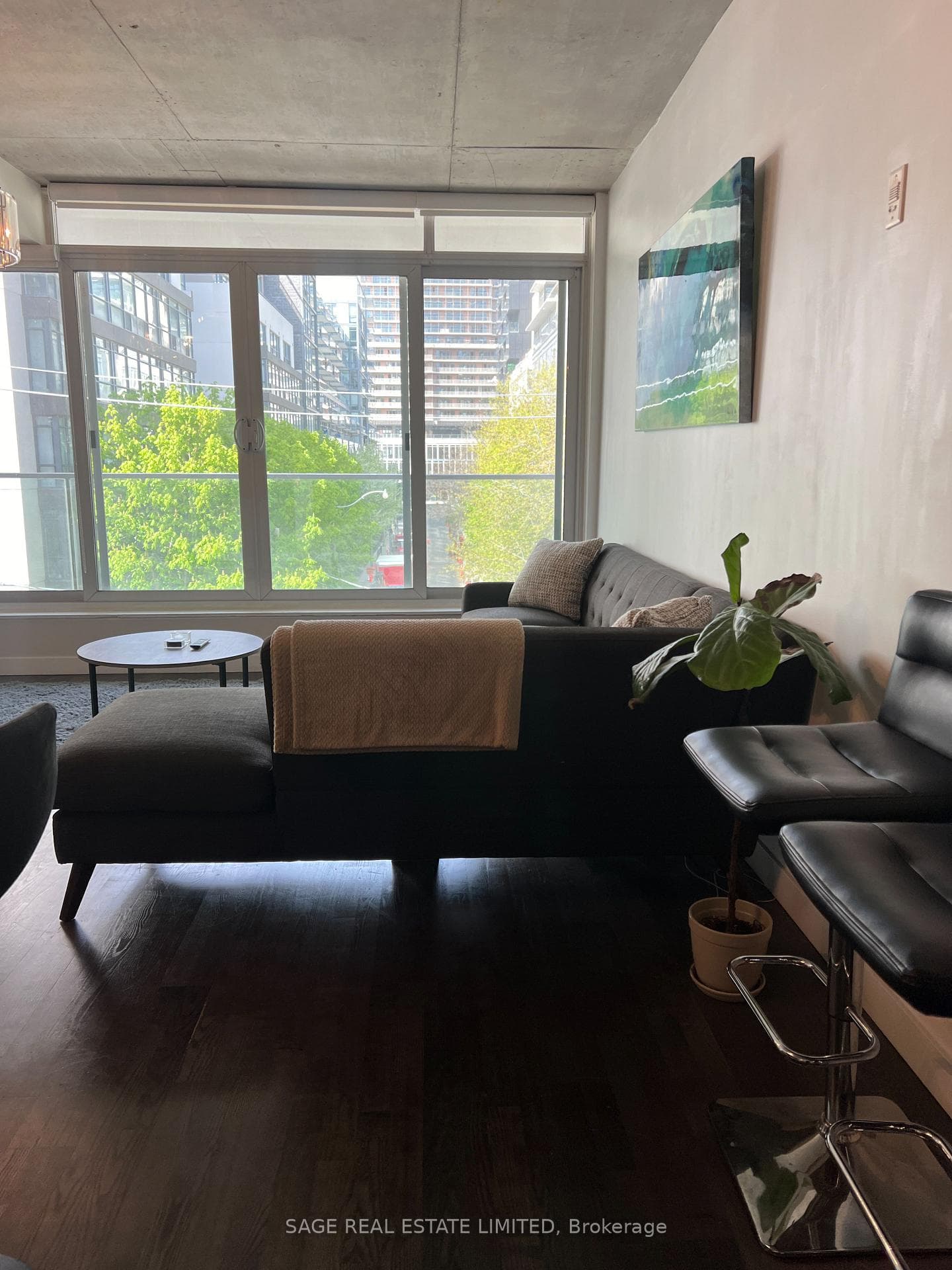 75 Portland Street Unit 403 photo 3