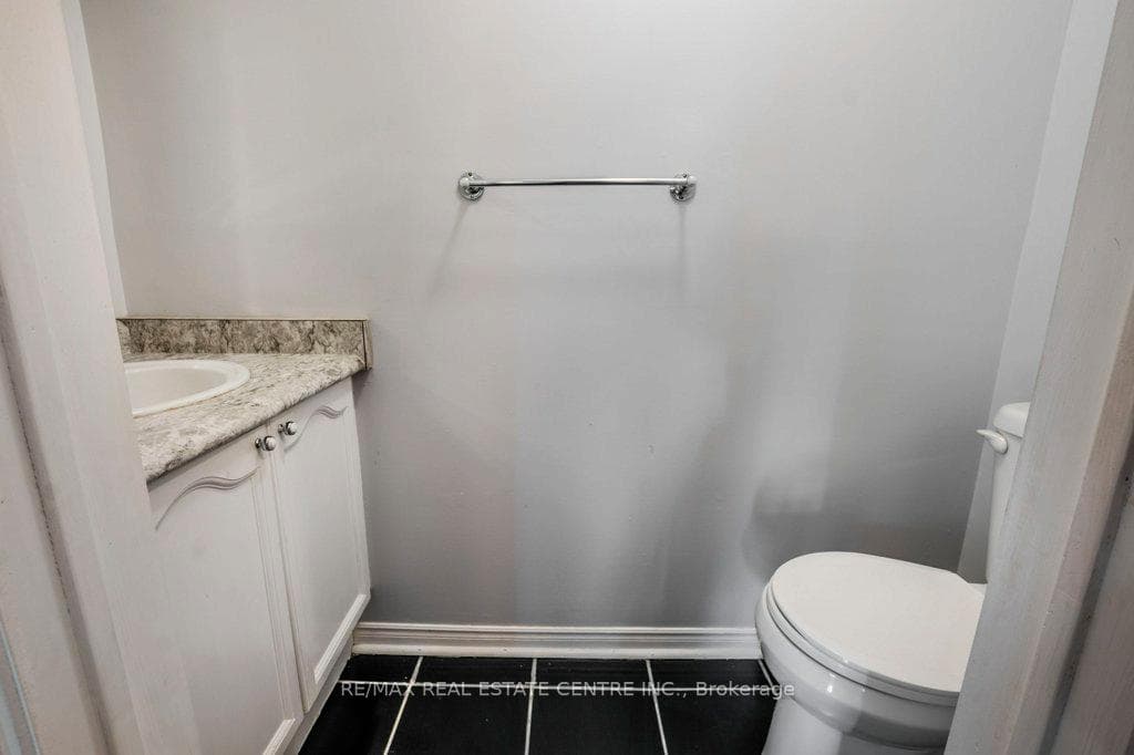 454 janefield Avenue Unit 204 photo 15