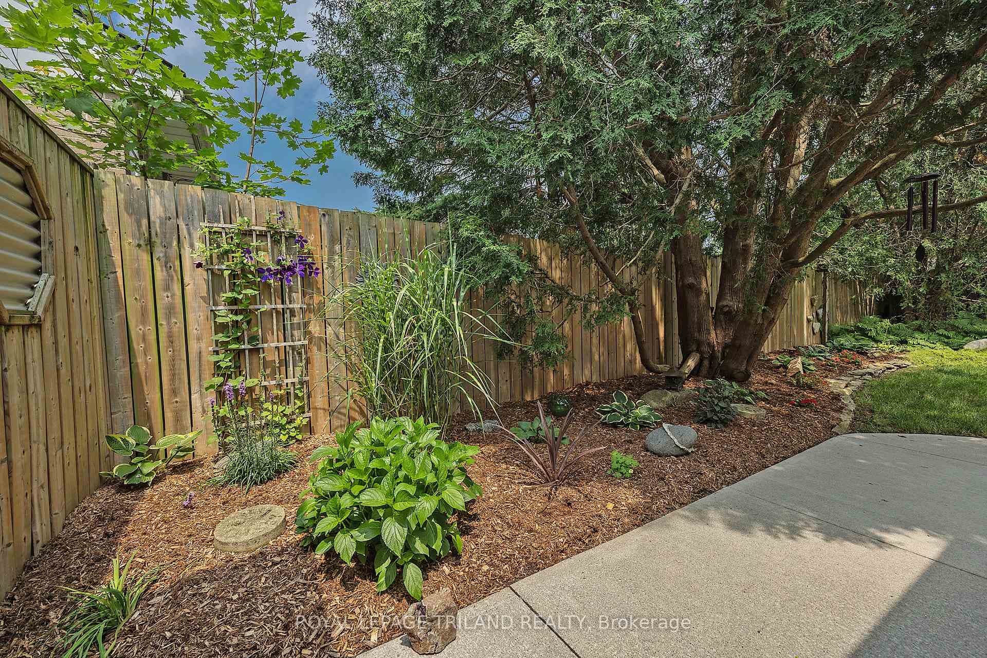 190 Goddard Boulevard photo 19