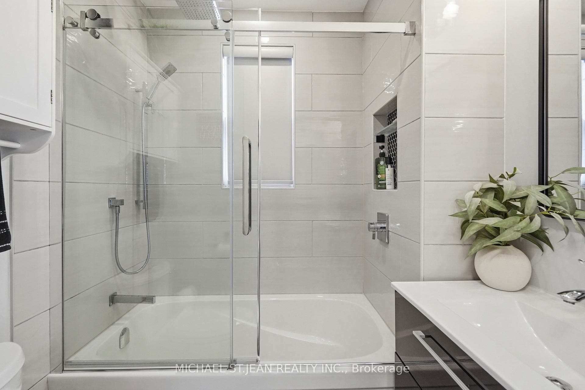 58 Tragina Avenue photo 25