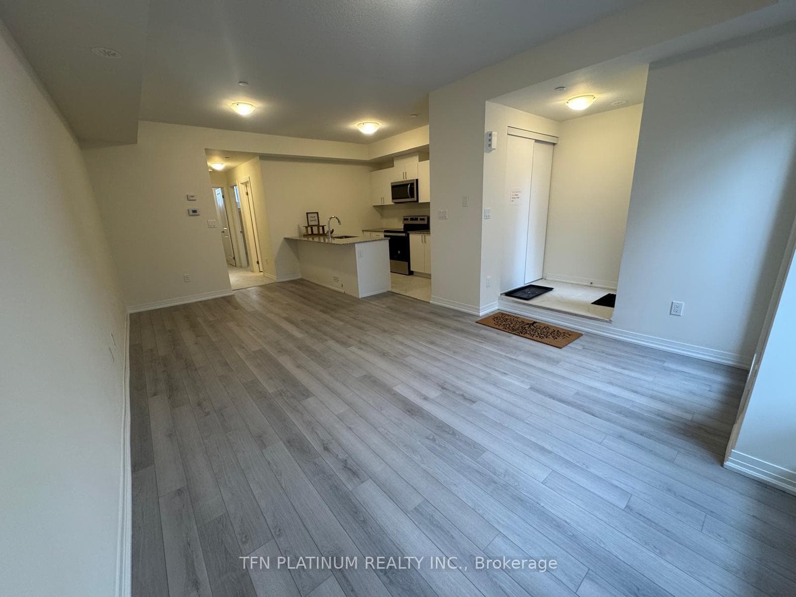 165 Tapscott Road Unit 1 photo 4