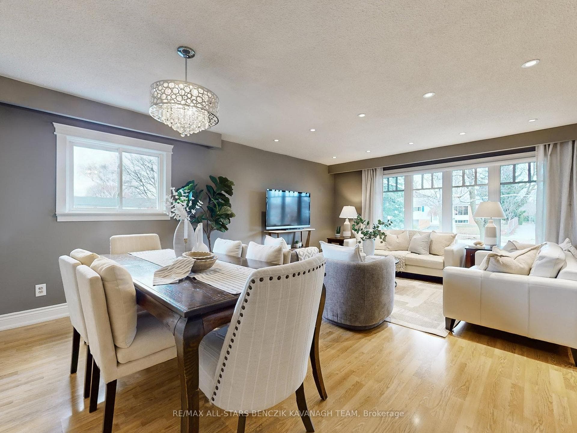 30 Sir Caradoc Place photo 6