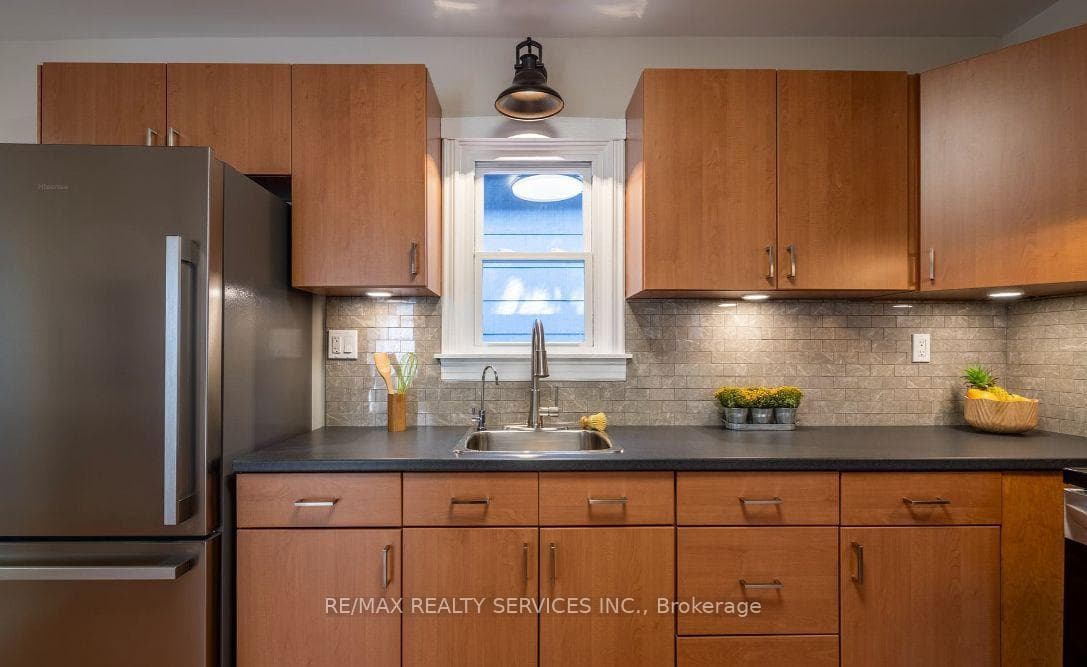 232 Kensington Avenue photo 4