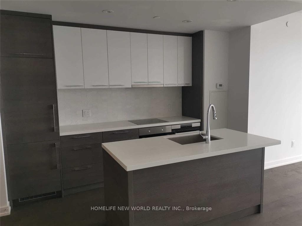 488 University Avenue Unit 4005 photo 8