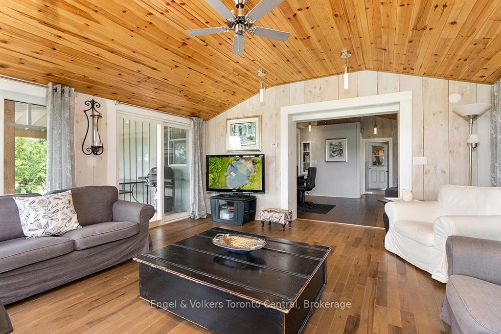 817446 PERDUE Road photo 21