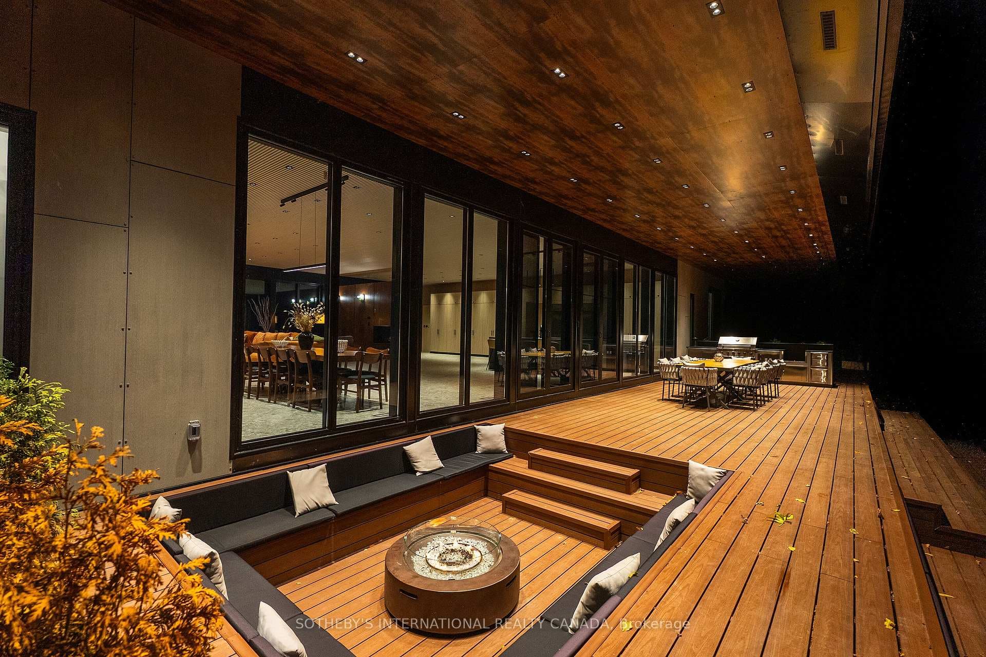Lakeside Deck Sunken Seating Area with Fire Table