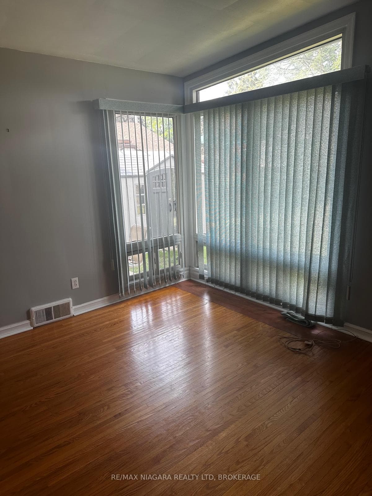 3577 MARLBOROUGH Place Unit MAIN photo 12