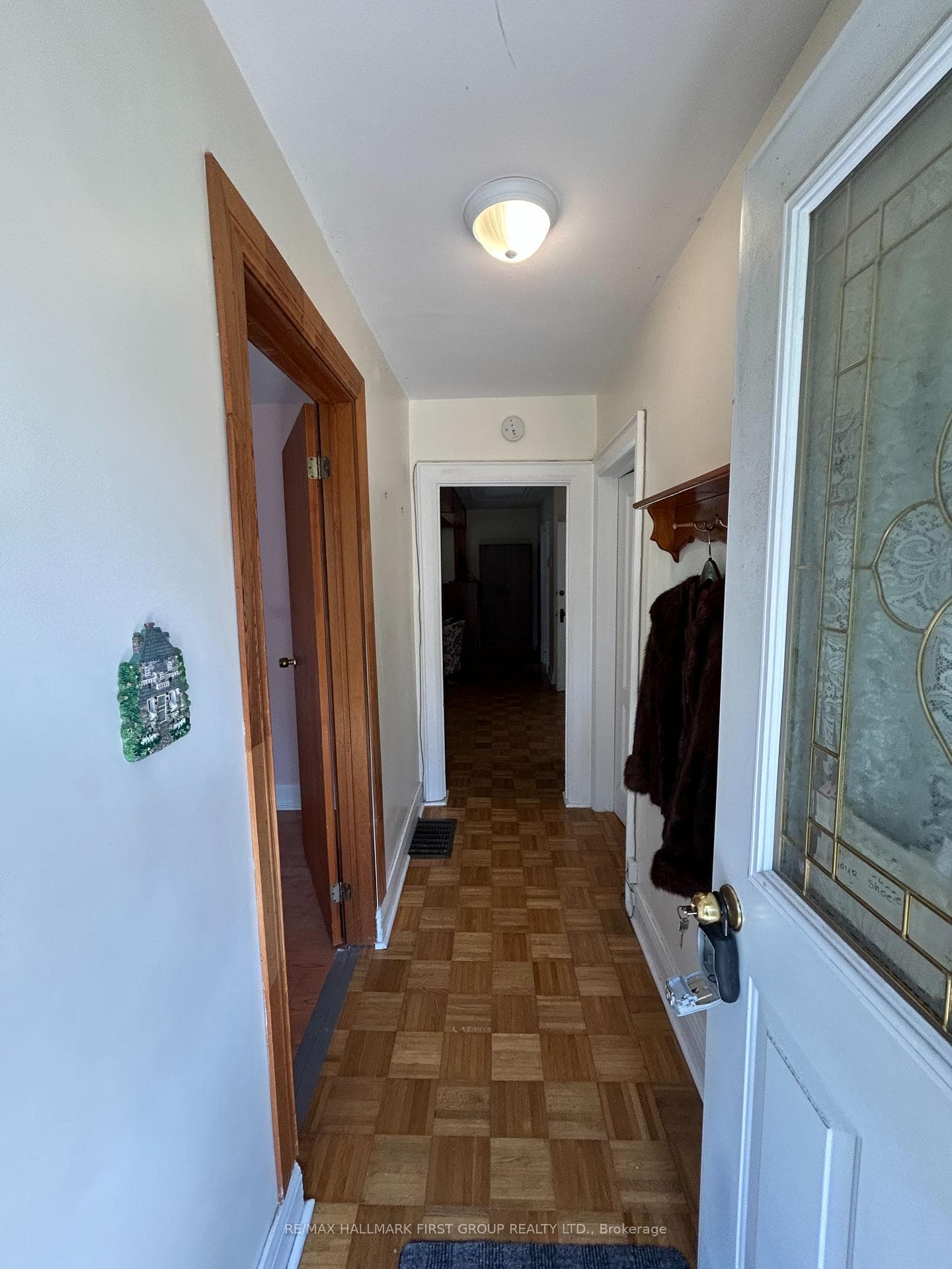 917 Green Street photo 3