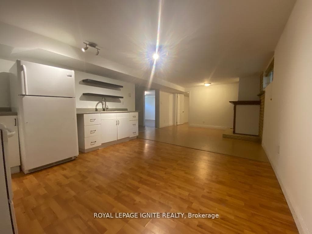 14 Sunset Road photo 3