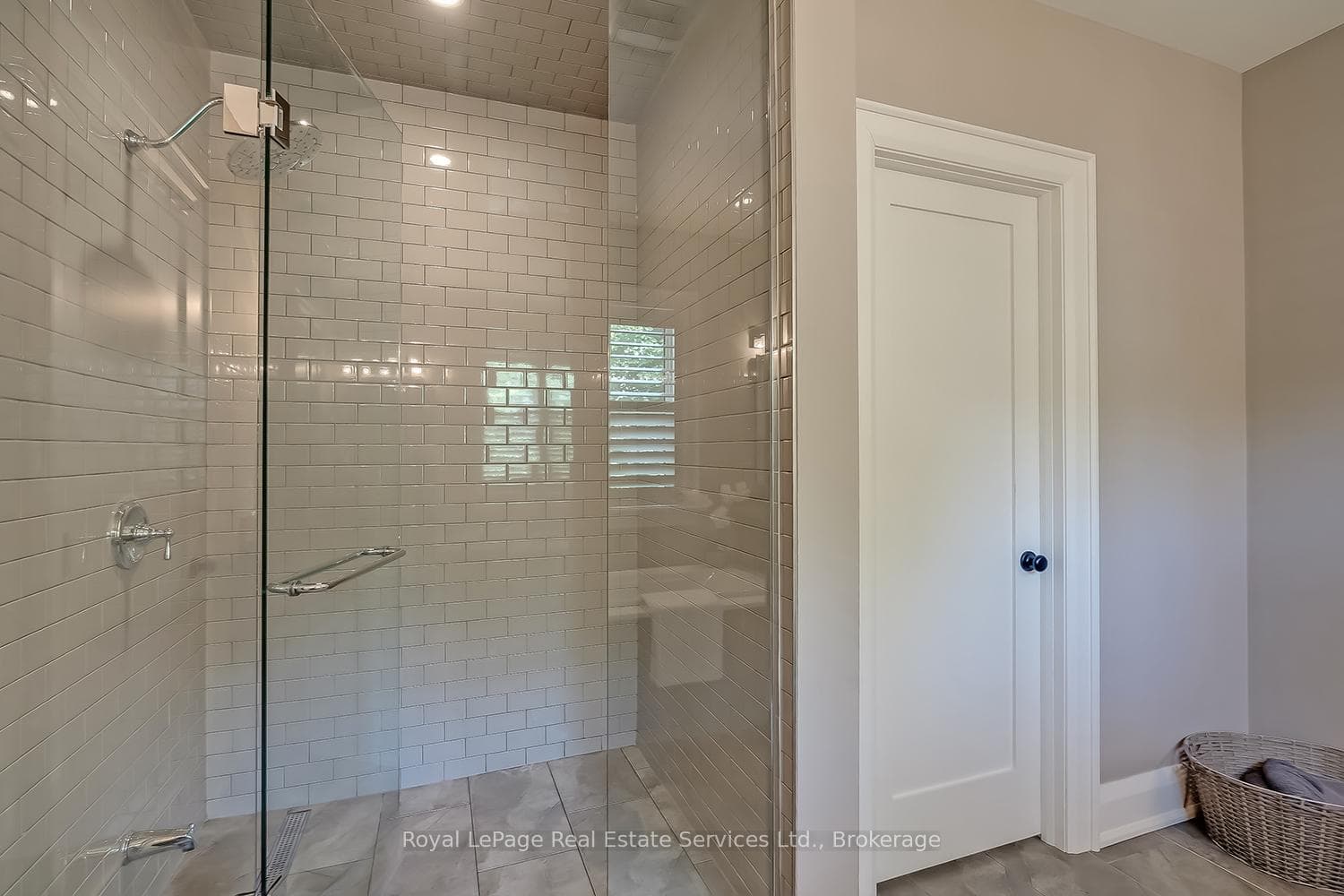 431 Inglehart Street photo 23