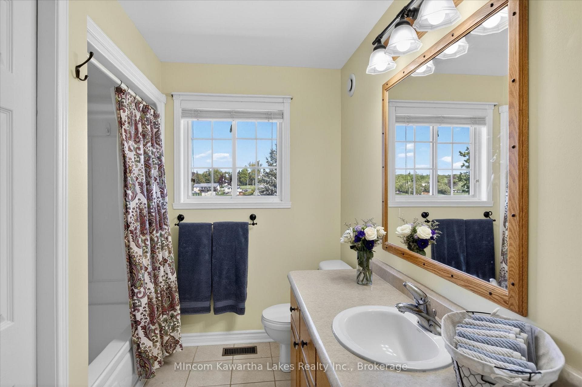 46 LAWRENCE Street photo 21