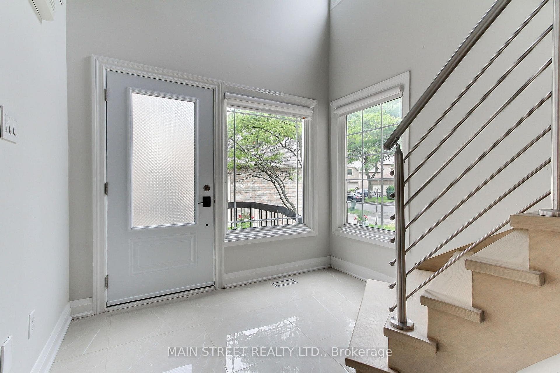 27 Murdock Avenue photo 5