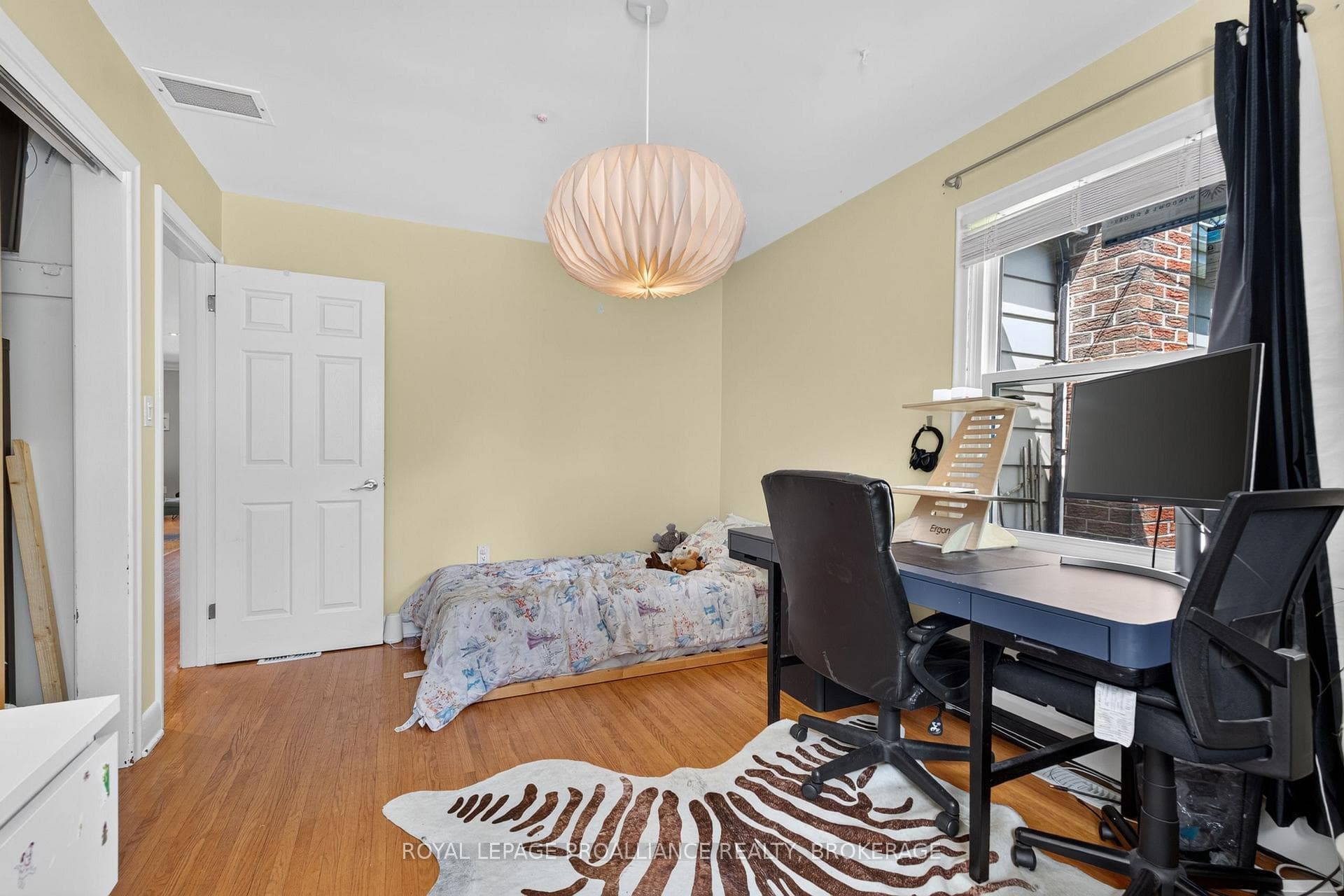 27 Elizabeth Avenue photo 18