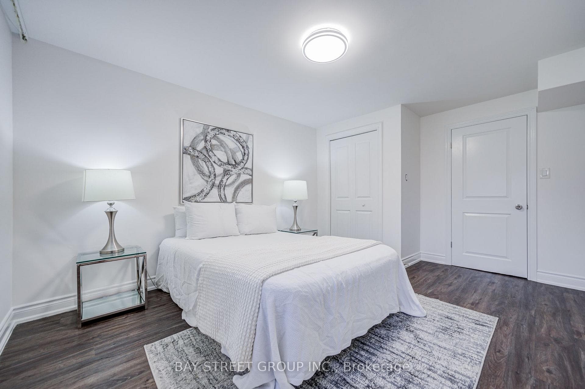 60 Warner Avenue photo 33